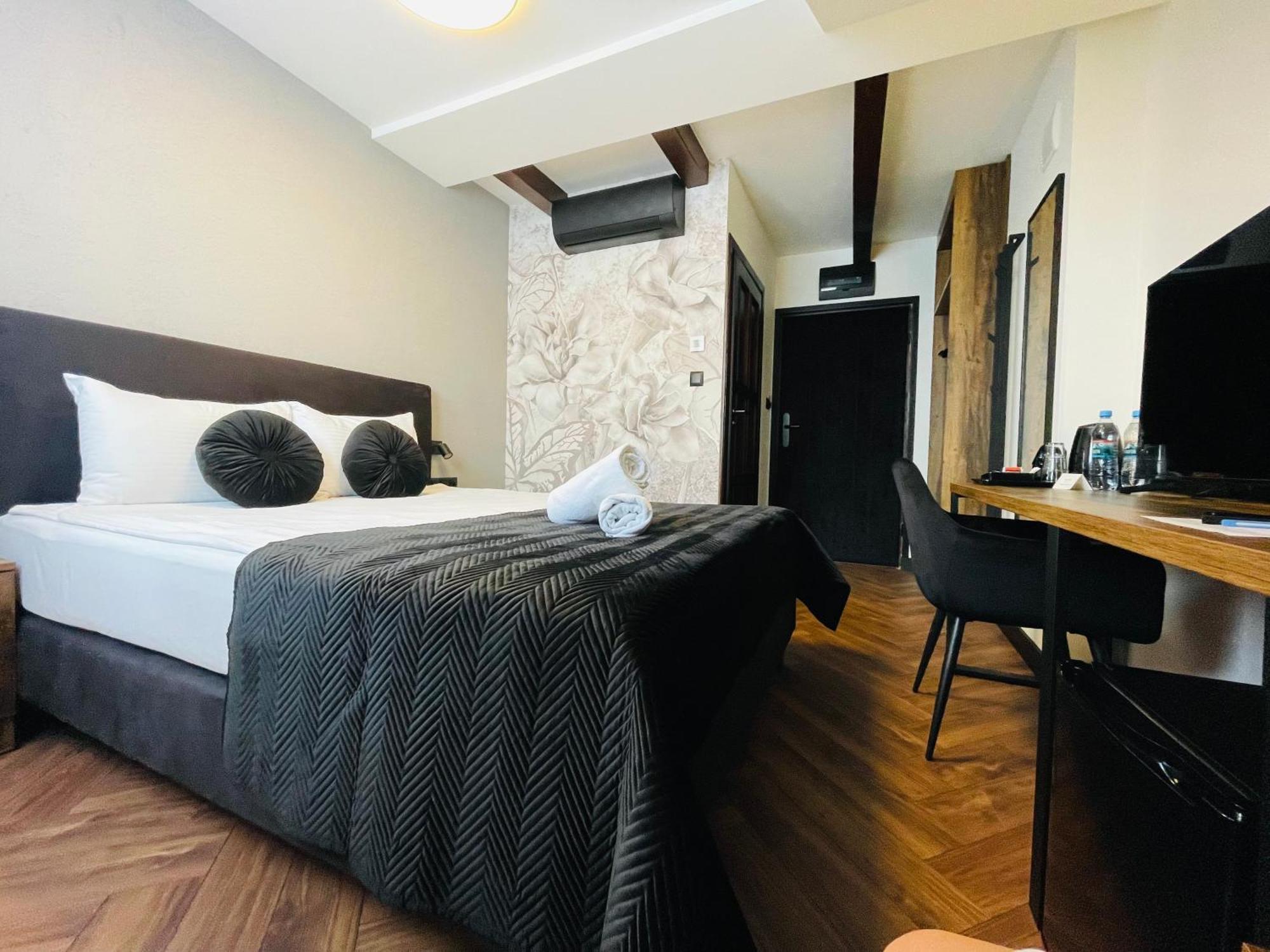 Hotel Millennium Przasnysz Εξωτερικό φωτογραφία