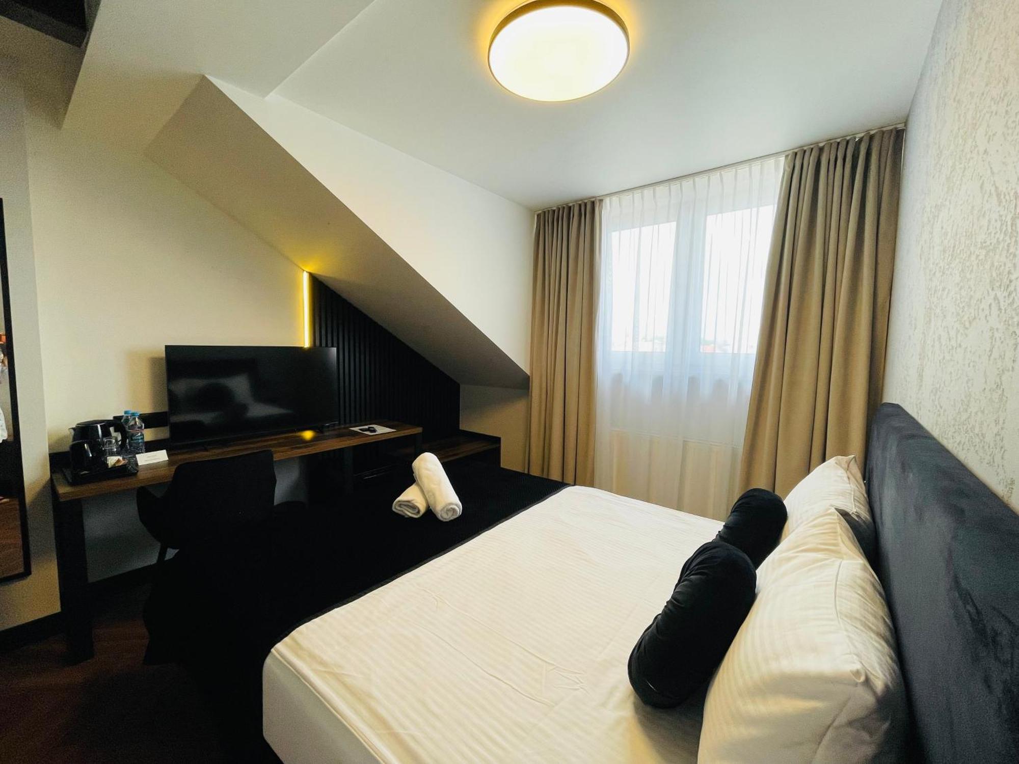 Hotel Millennium Przasnysz Εξωτερικό φωτογραφία